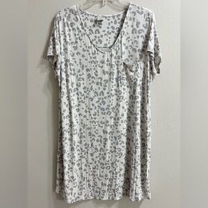 Soma Nightgown Size XL Soft Jersey Sleep Dress Neutral Animal Print Loungewear